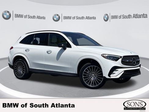 Used 2026 Mercedes-Benz GLC 300 4MATIC image 1