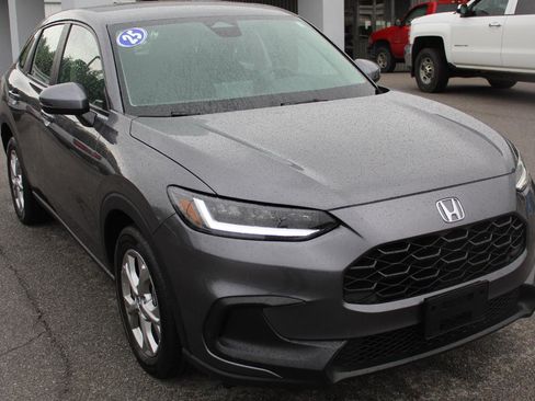 Used 2025 Honda HR-V LX image 1