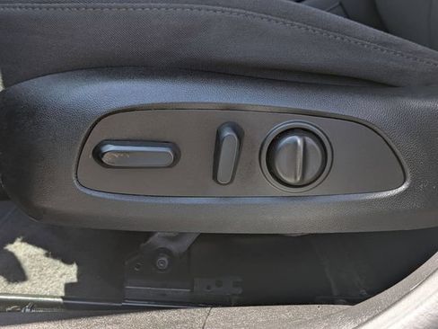 Used 2022 Chevrolet Malibu LT FWD image 13