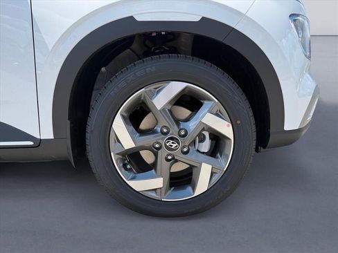 New 2026 Hyundai Venue SEL FWD image 9