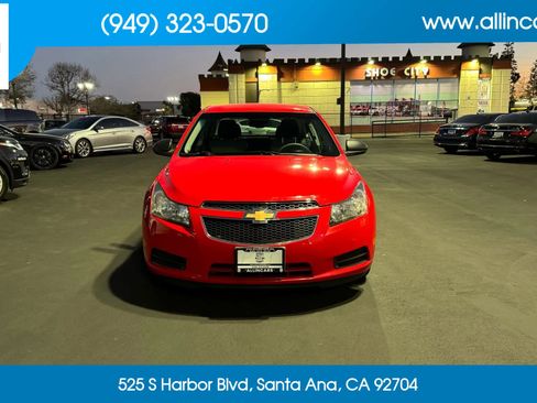 Used 2014 Chevrolet Cruze LS image 2