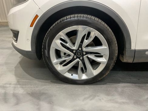 Used 2017 Lincoln MKX Black Label w/ Driver Assistance Package image 6