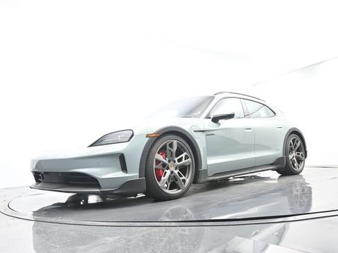 Certified 2025 Porsche Taycan 4S AWD/4WD image 43