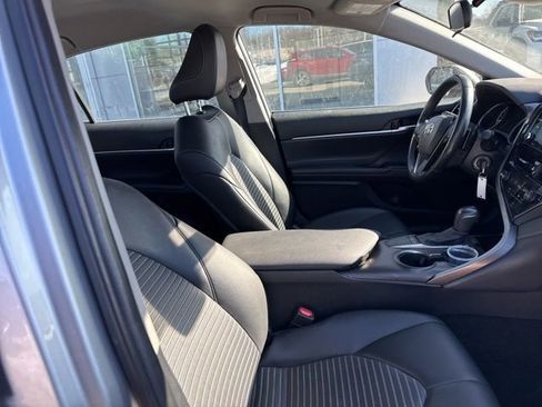 Used 2023 Toyota Camry SE image 32