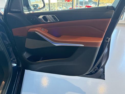 Used 2023 BMW X7 xDrive40i w/ Executive Package image 24