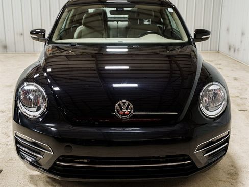 Used 2018 Volkswagen Beetle 2.0T SE image 18