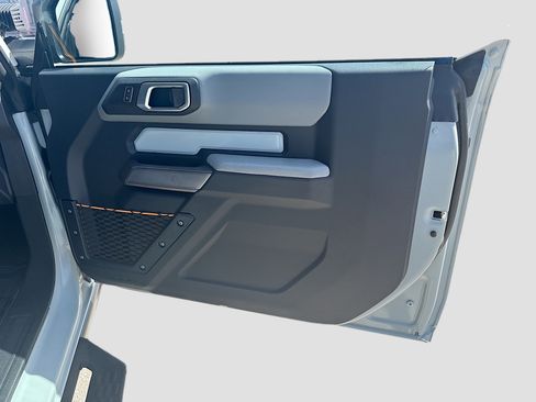 Used 2023 Ford Bronco Badlands w/ Sasquatch Package image 31