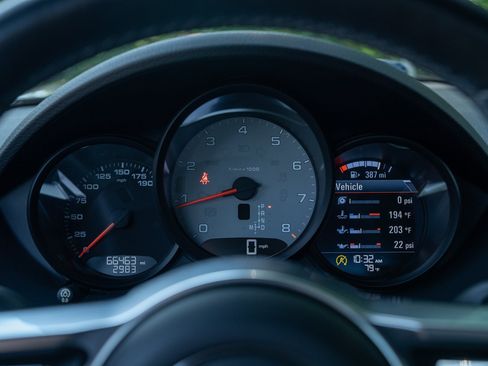 Used 2018 Porsche 718 Cayman S RWD image 27