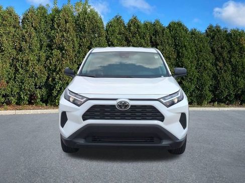 Used 2025 Toyota RAV4 LE AWD/4WD image 2