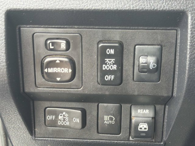 Used 2018 Toyota Tundra Limited w/ TRD Off Road Package AWD/4WD image 22