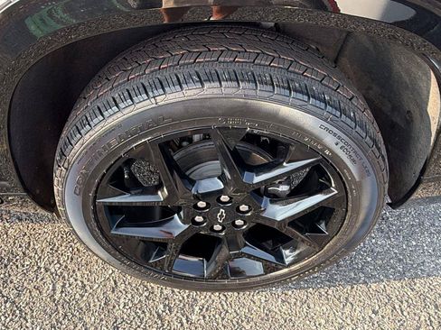 Used 2024 Chevrolet Traverse RS AWD/4WD image 13