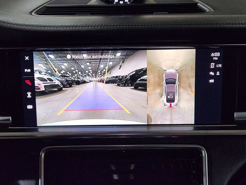 Used 2023 Porsche Panamera image 37