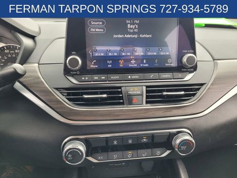 Used 2024 Nissan Altima 2.5 SV image 25