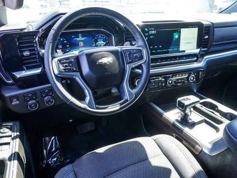 Used 2023 Chevrolet Silverado 1500 LT image 14