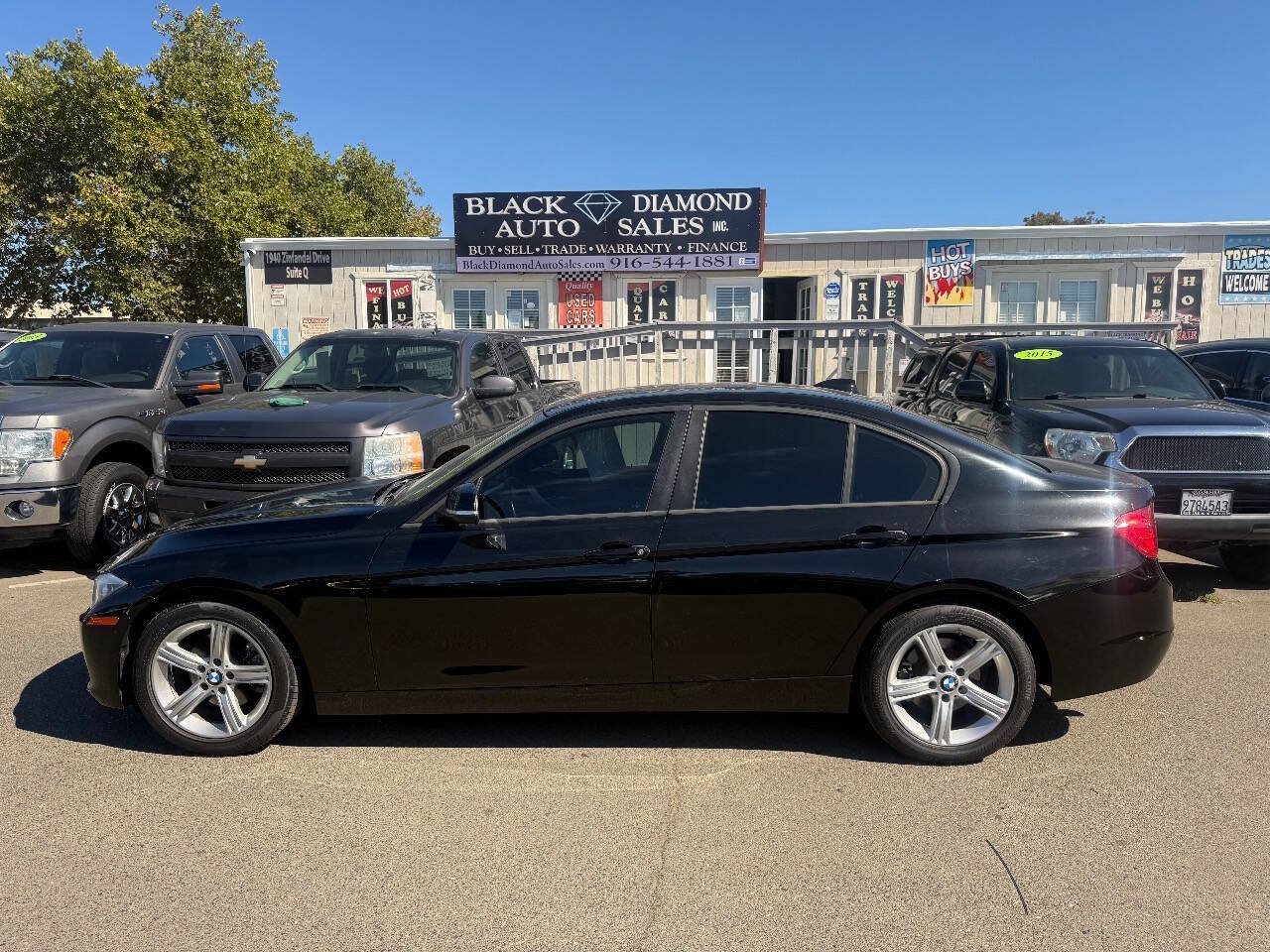 Used 2013 BMW 320i Sedan RWD image 8