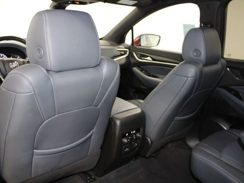 Used 2024 Buick Enclave Premium image 26