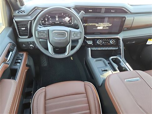 New 2025 GMC Sierra 2500 Denali Ultimate w/ Max Trailering Package image 12