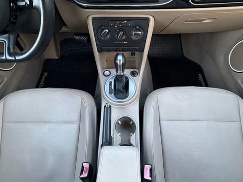 Used 2015 Volkswagen Beetle 1.8T image 33