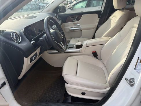 Used 2023 Mercedes-Benz GLA 250 4MATIC image 10