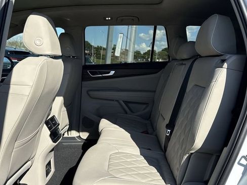 New 2026 Volkswagen Atlas SEL Premium R-Line image 9