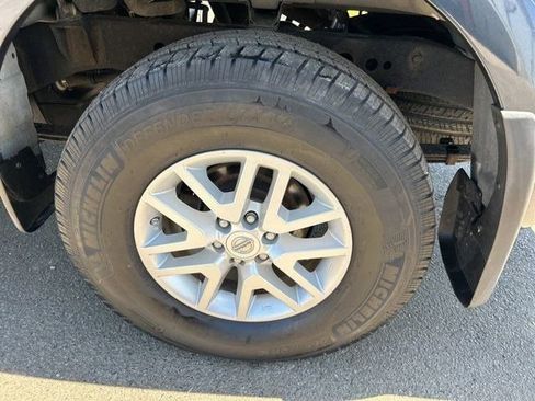 Used 2018 Nissan Frontier SV AWD/4WD image 44
