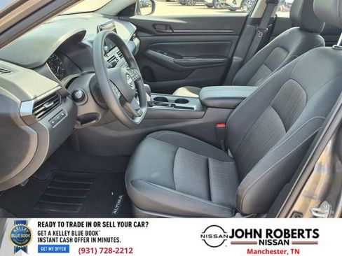 Certified 2025 Nissan Altima 2.5 S image 5