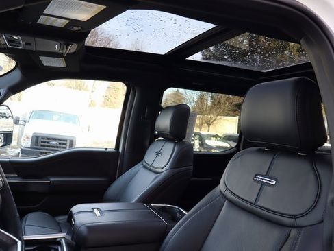 Used 2025 Ford F350 Platinum image 5