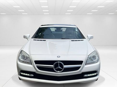 Used 2015 Mercedes-Benz SLK 250 image 4