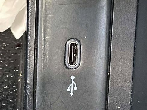 Used 2020 Volkswagen Golf 4-Door image 22