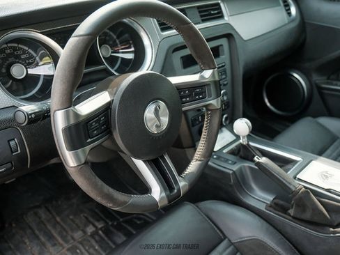 Used 2010 Ford Mustang Shelby GT500 RWD image 22