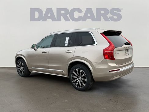 Certified 2023 Volvo XC90 B6 Plus AWD/4WD image 5