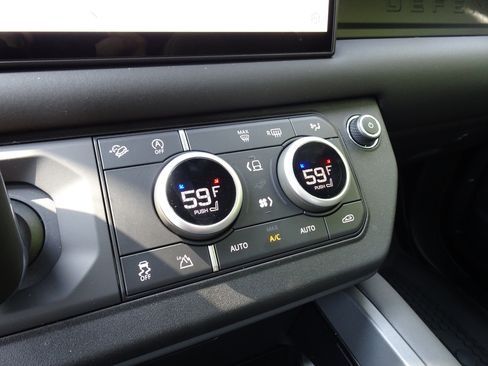 New 2025 Land Rover Defender 110 S image 26