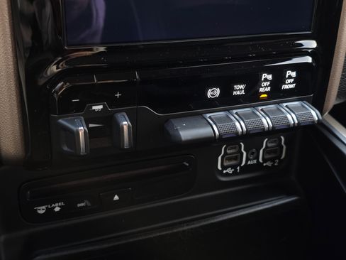 Used 2019 RAM 2500 Laramie AWD/4WD image 21