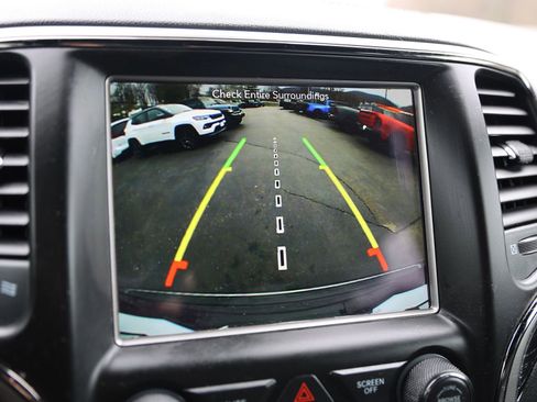 Used 2018 Jeep Grand Cherokee High Altitude image 27