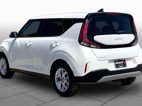 Used 2024 Kia Soul LX w/ Option Group 015 FWD image 11