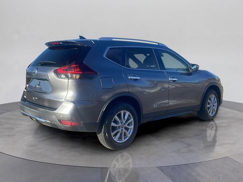 Used 2019 Nissan Rogue SV image 5