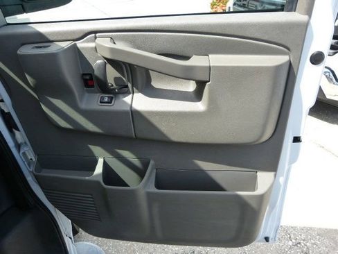 Used 2022 Chevrolet Express 2500 w/ Driver Convenience Package image 22