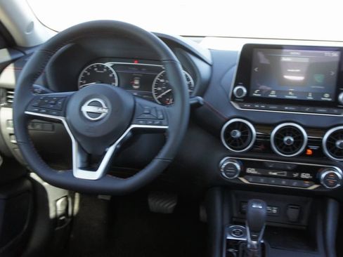 Certified 2024 Nissan Sentra SR image 11