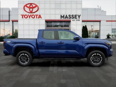 Used 2024 Toyota Tacoma TRD Sport image 24
