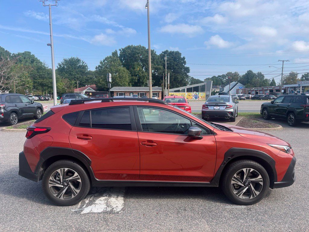 Used 2024 Subaru Crosstrek 2.0i Premium AWD/4WD image 3