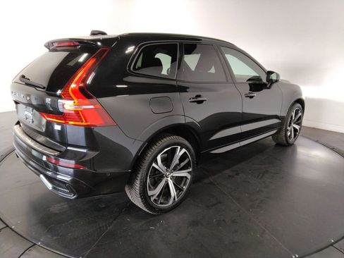 Used 2022 Volvo XC60 T8 R-Design w/ Advanced Package image 6