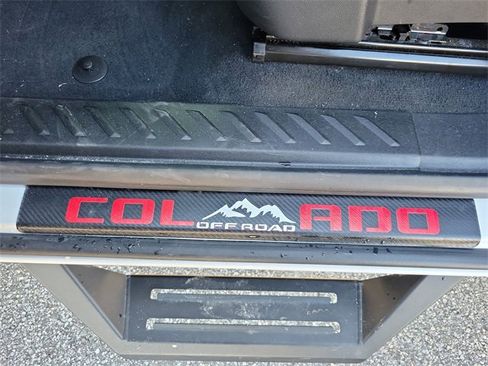 Used 2024 Chevrolet Colorado Trail Boss w/ Advanced Trailering Package image 16