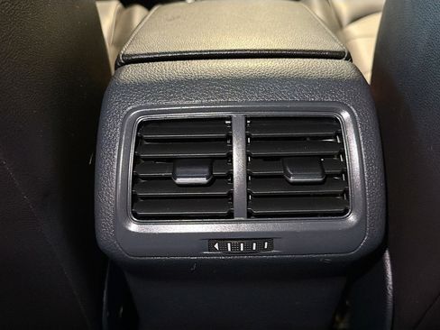 Used 2015 Volkswagen Golf TDI SEL image 27