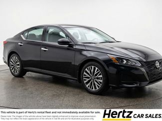 Used 2025 Nissan Altima 2.5 SV video 1