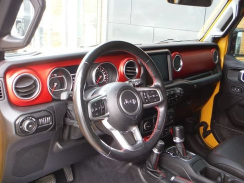 Used 2021 Jeep Wrangler Unlimited Rubicon w/ Dual Top Group AWD/4WD image 3