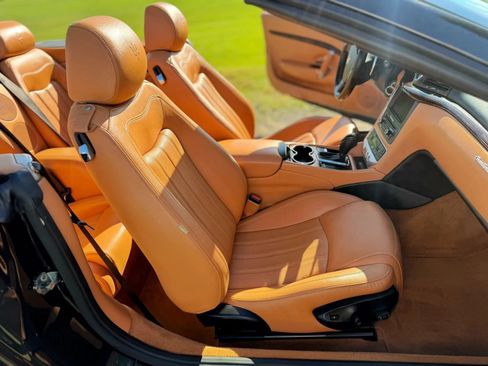 Used 2010 Maserati GranTurismo Convertible RWD image 68