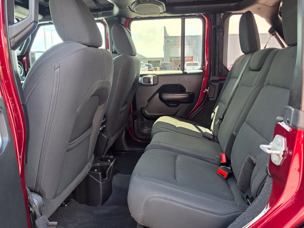 Used 2021 Jeep Wrangler Unlimited Sport AWD/4WD image 37