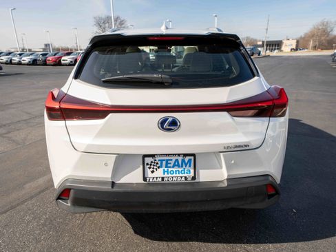 Used 2022 Lexus UX 250h w/ Premium Package image 5
