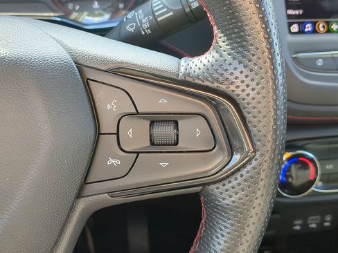 Used 2023 Chevrolet TrailBlazer RS image 19