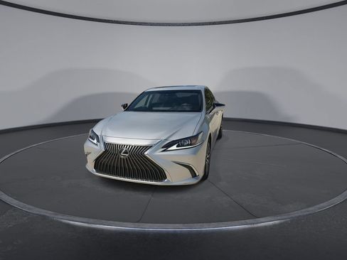 Used 2020 Lexus ES 350 w/ Premium Package FWD image 4